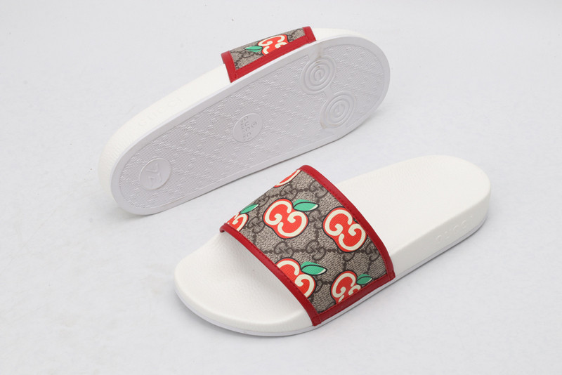 GUC LEATHER SLIDE