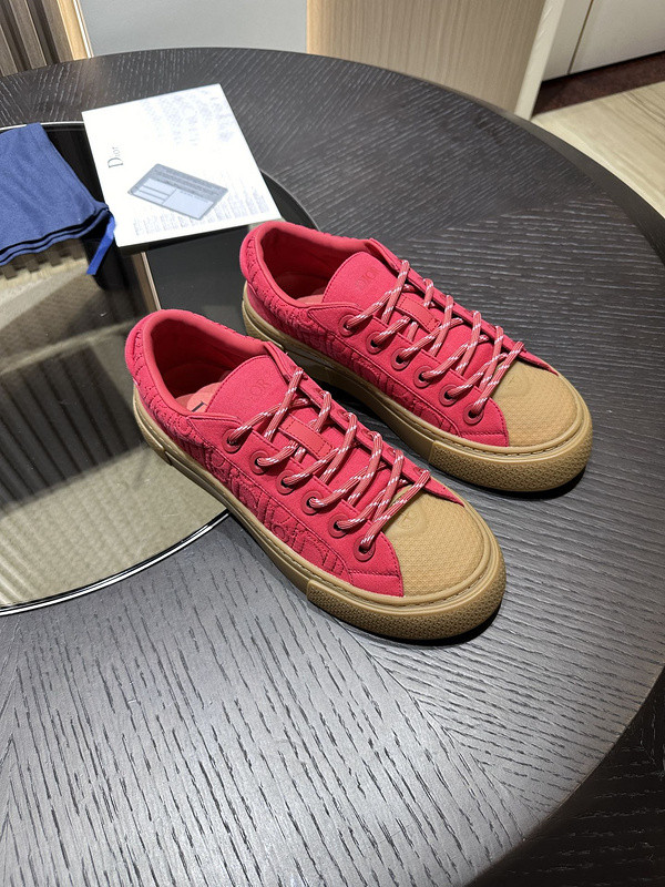 DR B33 SNEAKER