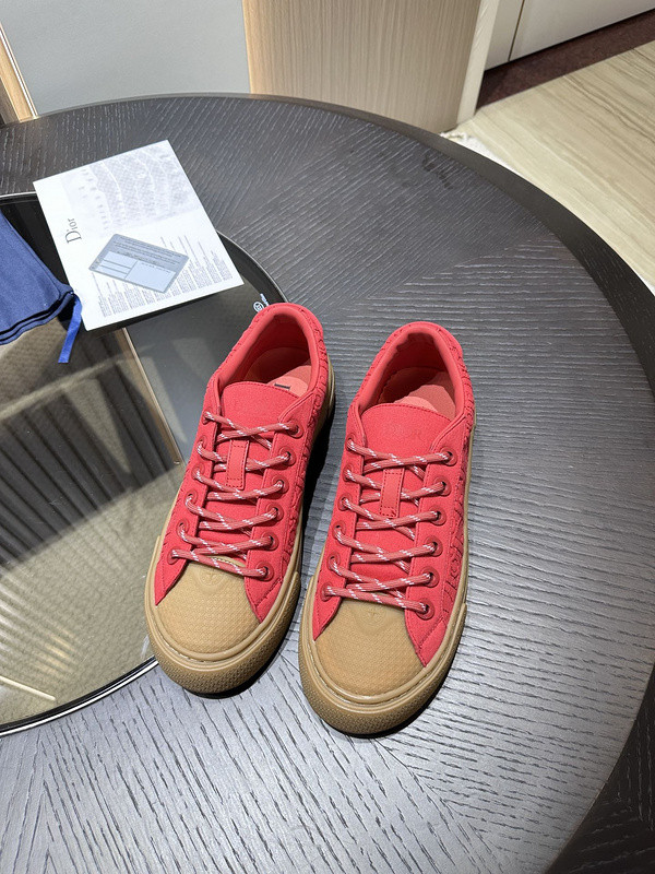 DR B33 SNEAKER