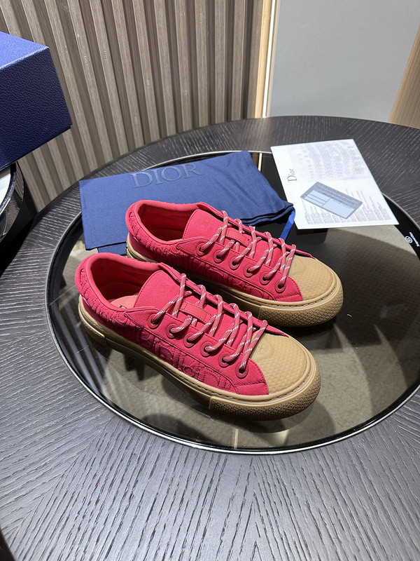 DR B33 SNEAKER