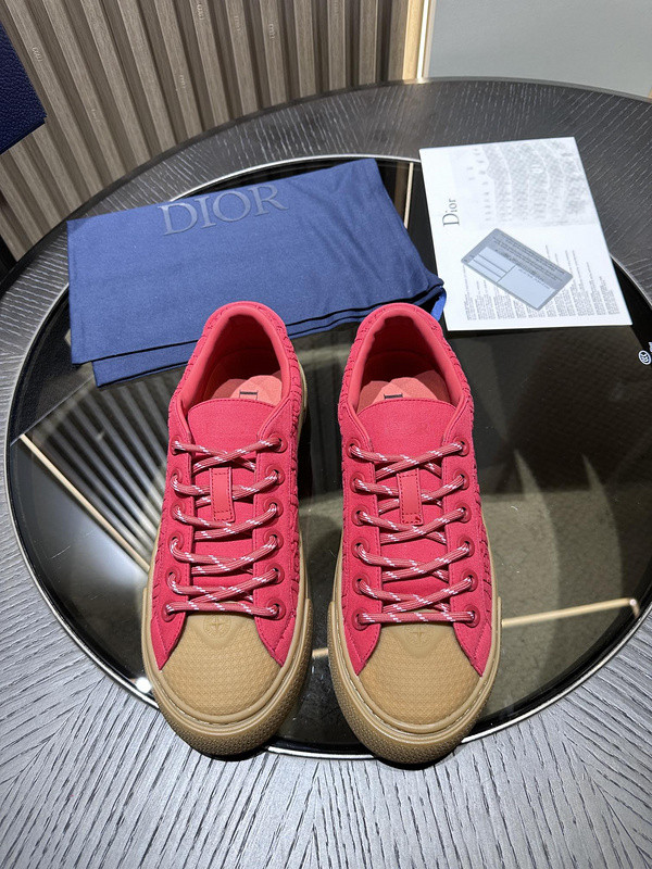 DR B33 SNEAKER
