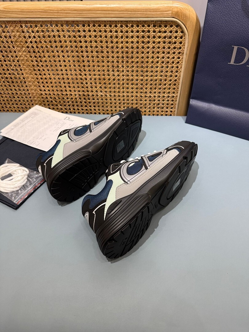 DR B30 SNEAKER