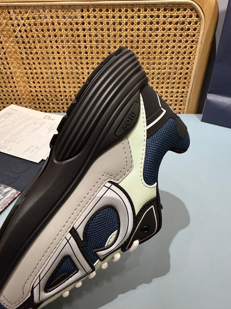 DR B30 SNEAKER