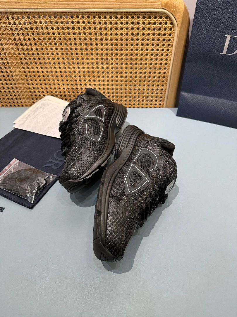 DR B30 SNEAKER