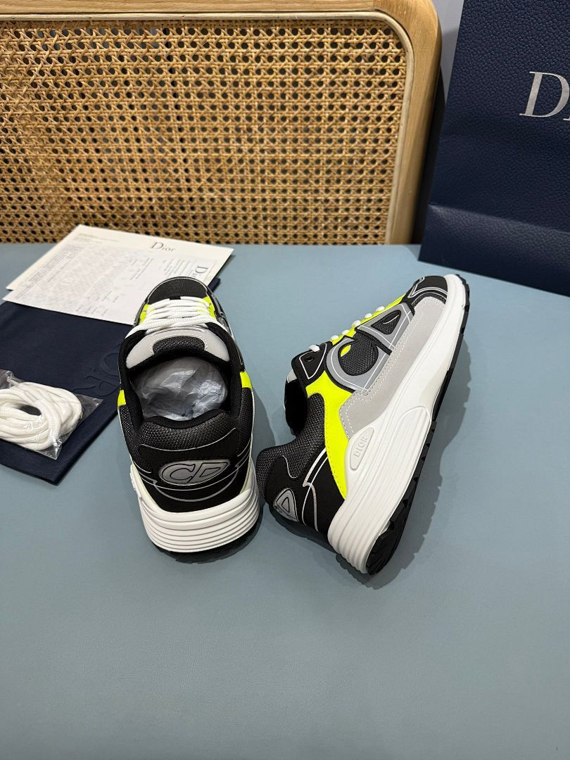 DR B30 SNEAKER