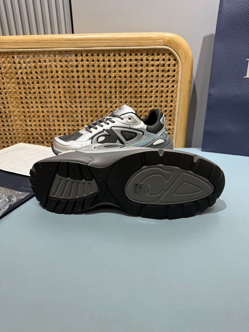 DR B30 SNEAKER