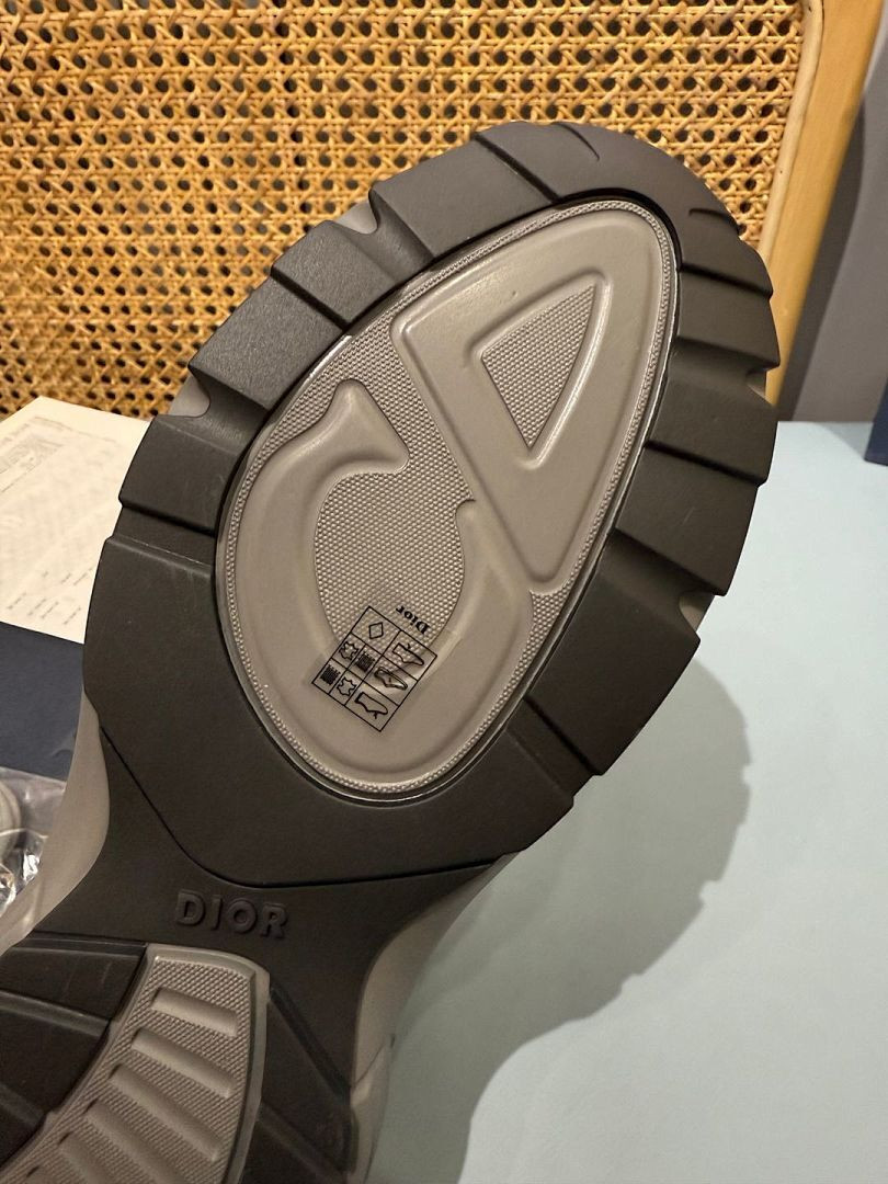 DR B30 SNEAKER