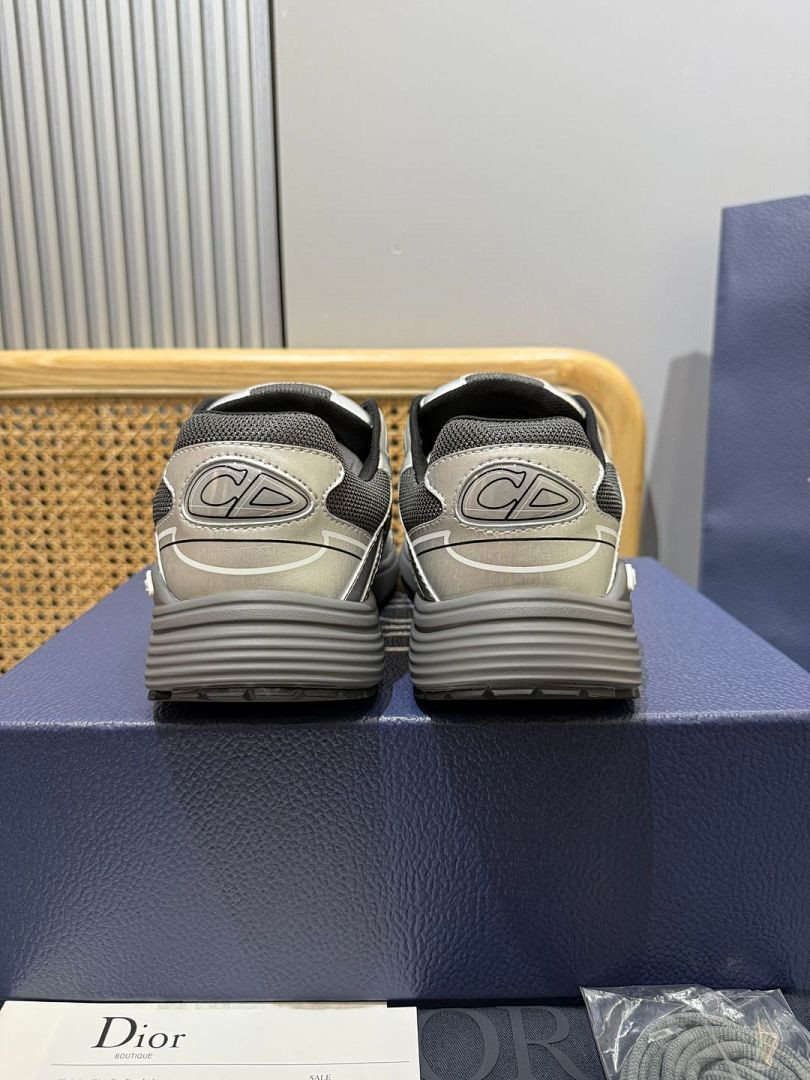 DR B30 SNEAKER
