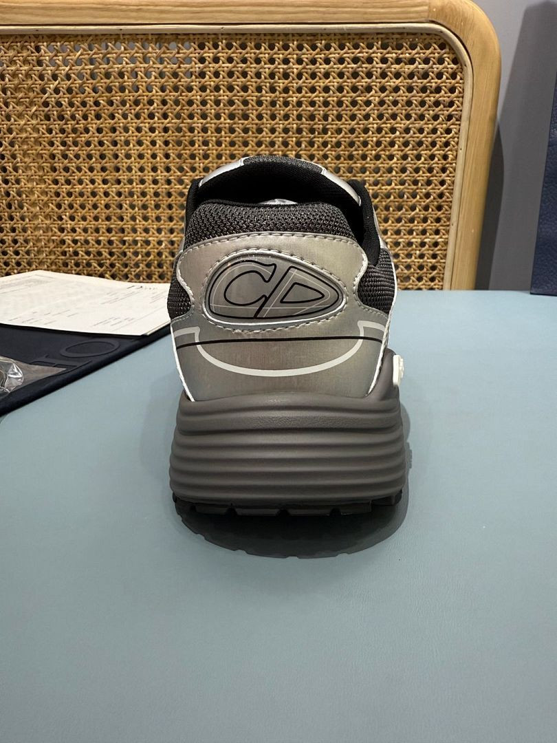 DR B30 SNEAKER