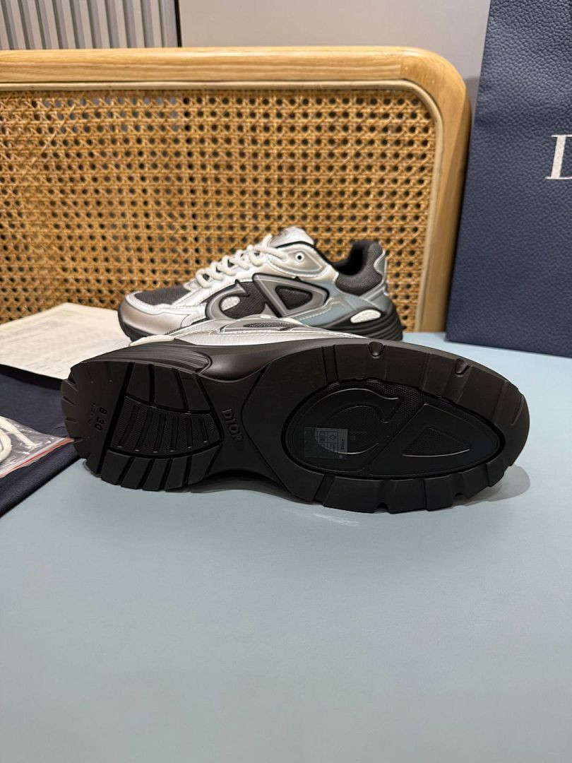 DR B30 SNEAKER