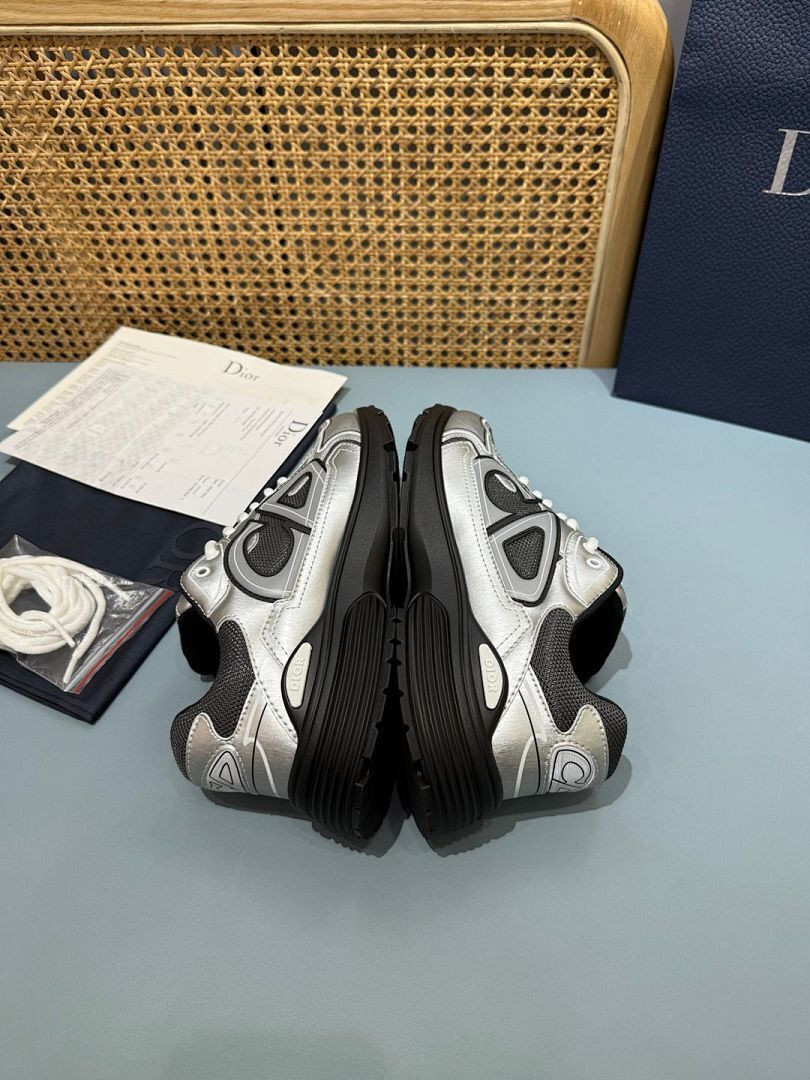 DR B30 SNEAKER