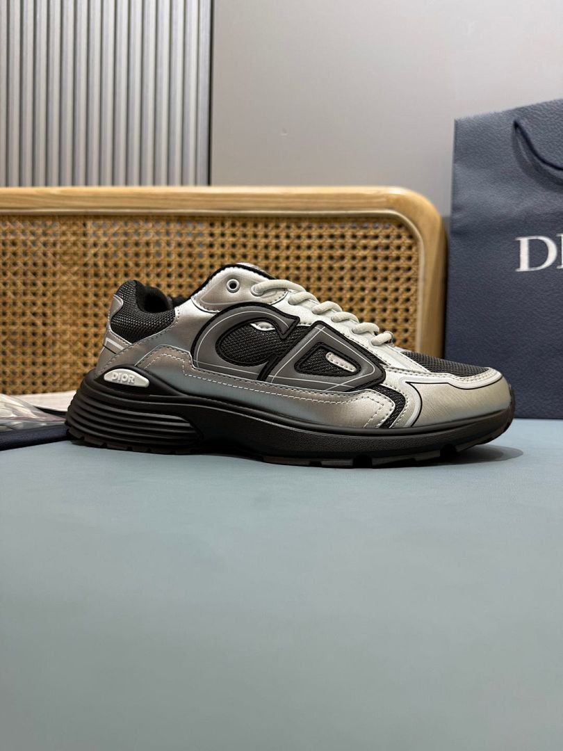 DR B30 SNEAKER