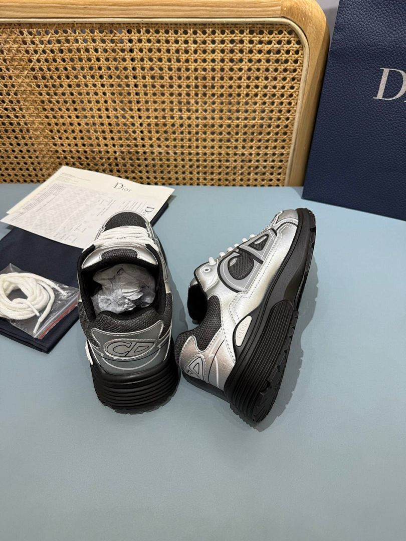 DR B30 SNEAKER