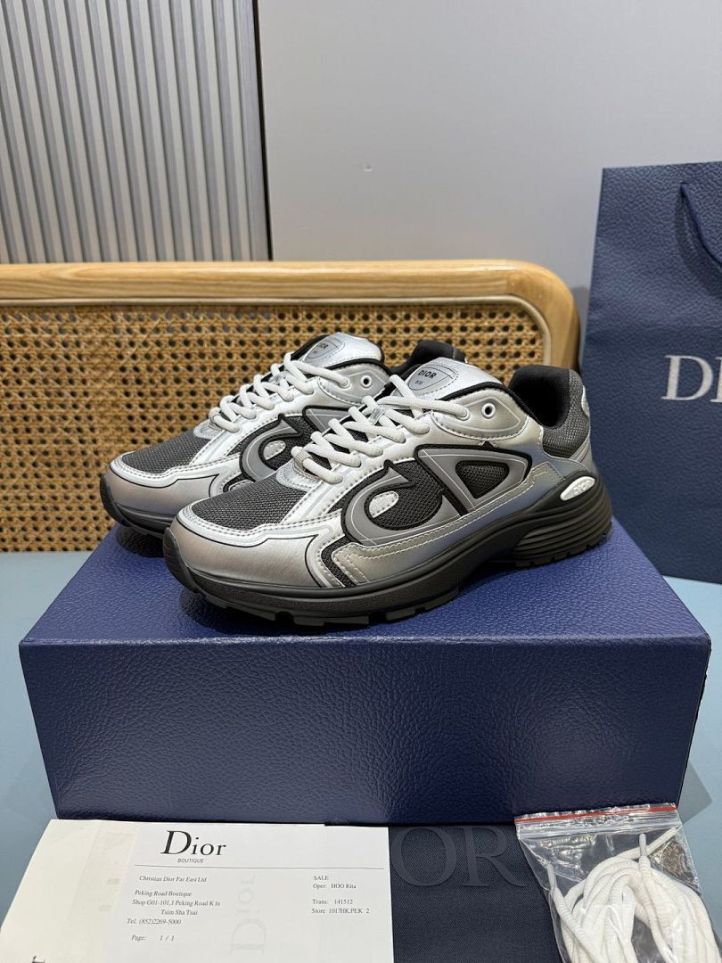 DR B30 SNEAKER