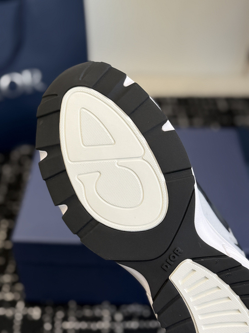 DR B30 SNEAKER