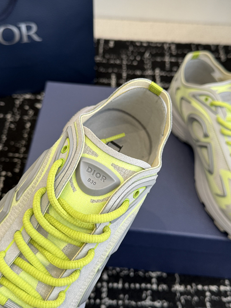 DR B30 SNEAKER
