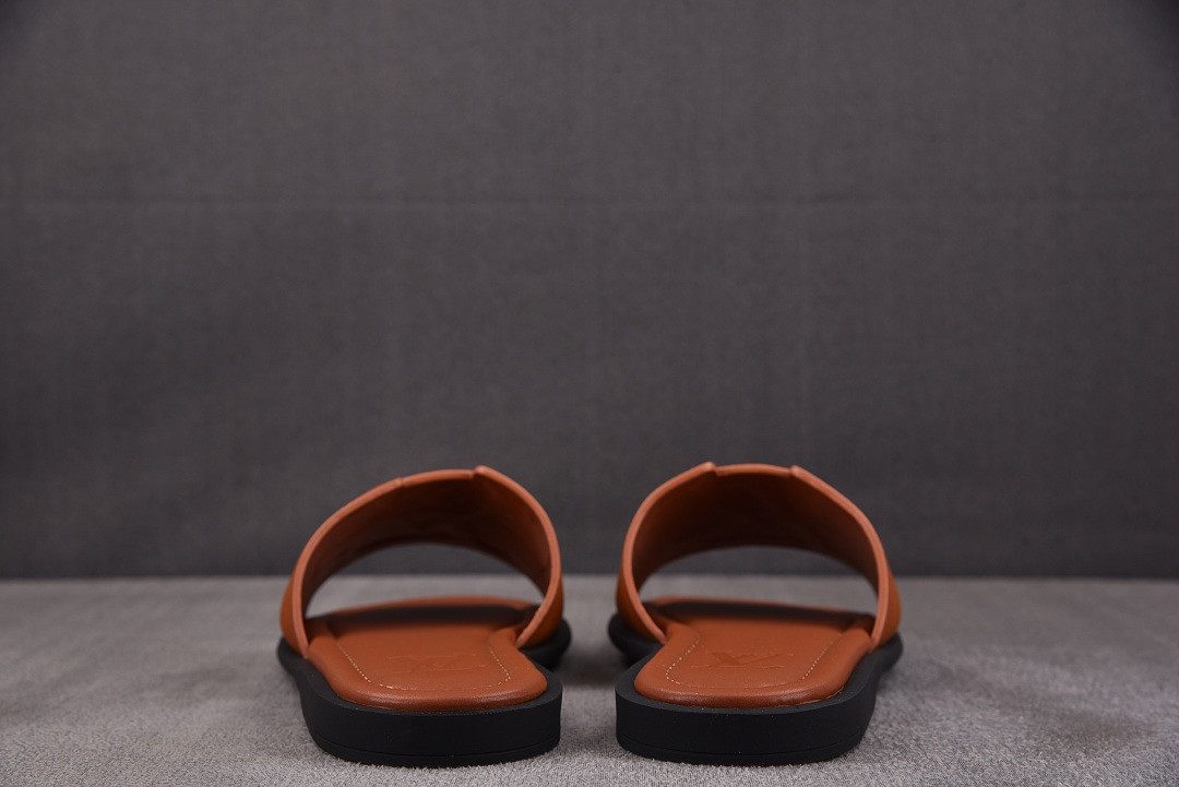 LOU1_TON SLIPPERS