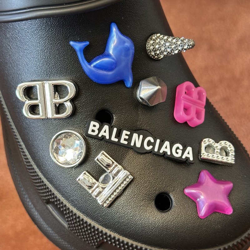 BALENCIAGA SLIDES