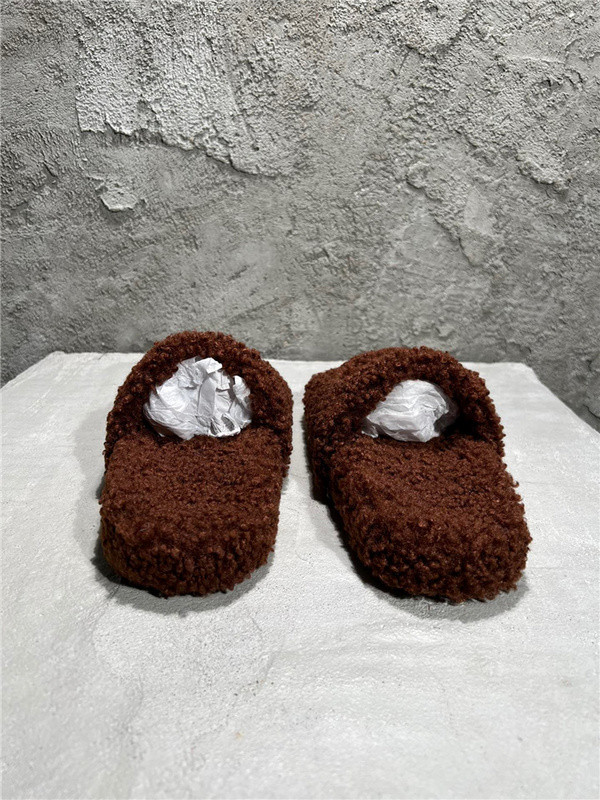 BALENCIAGA SLIDES