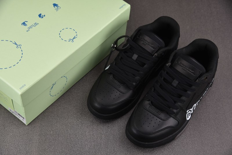 Off-White c/o Virgil Abloh