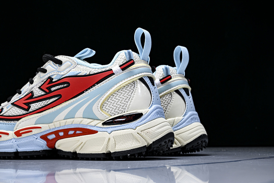 Off-White c/o Virgil Abloh