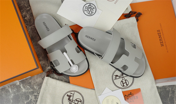 H*rmes Sandals