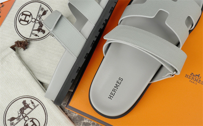 H*rmes Sandals
