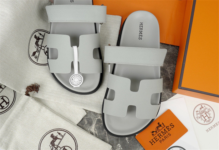 H*rmes Sandals