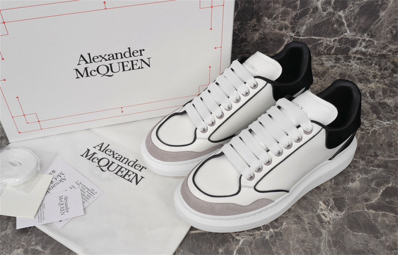ALEXANDER MCQUEEN SNEAKER