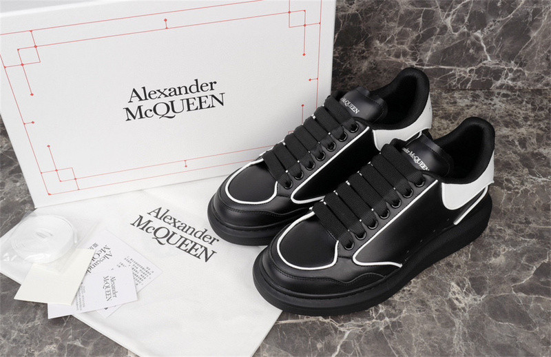 ALEXANDER MCQUEEN SNEAKER