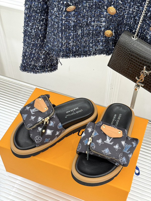LOU1_TON SLIPPERS