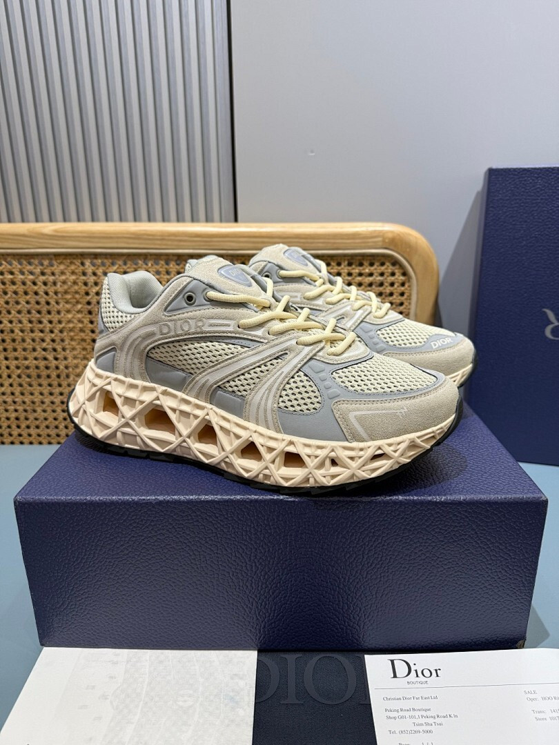 DR B35 NXXT sneaker