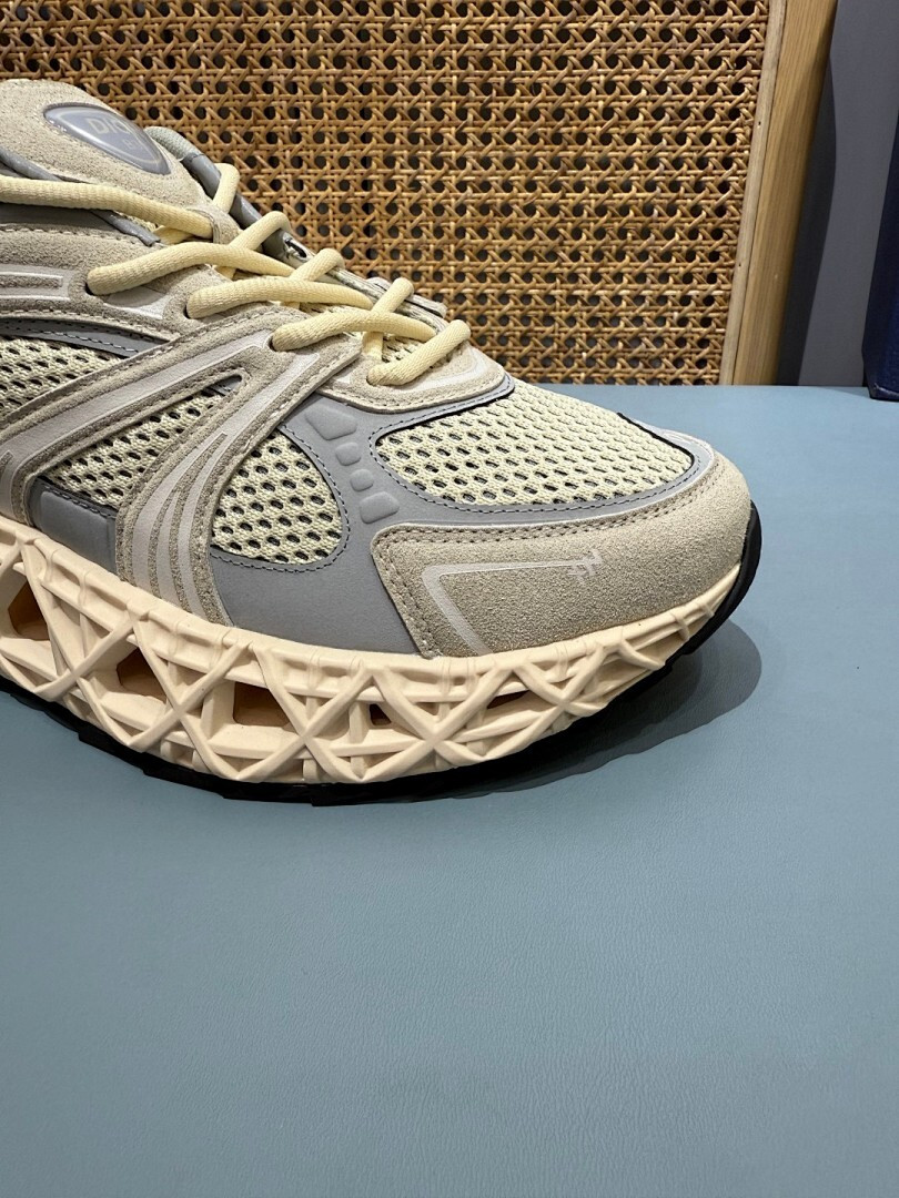 DR B35 NXXT sneaker