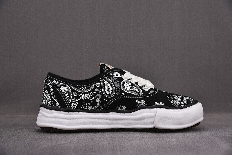 MAISON MIHARA SNEAKERS