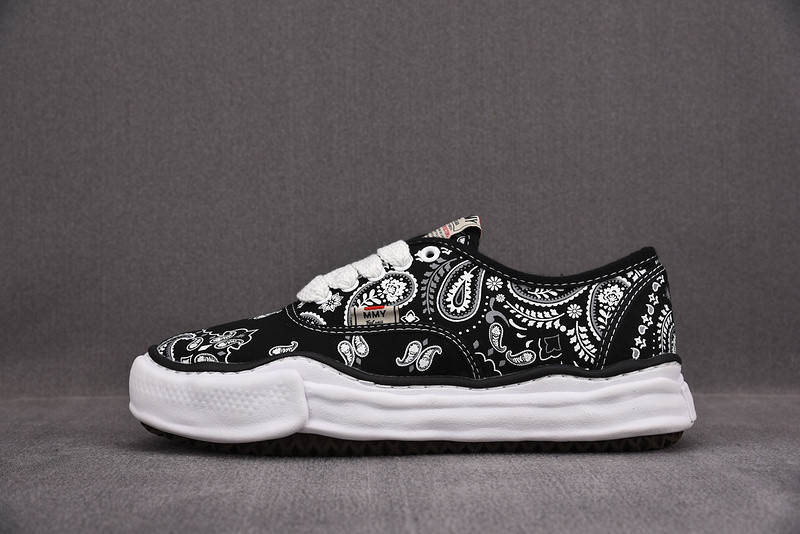 MAISON MIHARA SNEAKERS