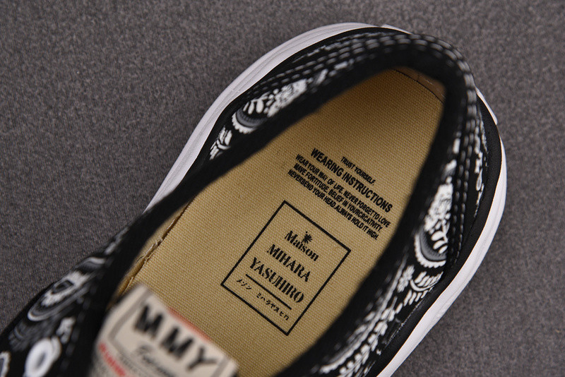 MAISON MIHARA SNEAKERS