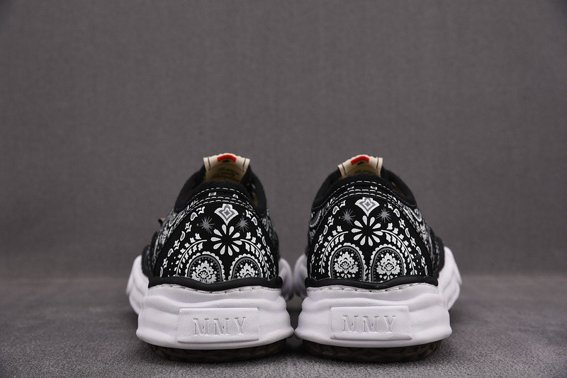MAISON MIHARA SNEAKERS