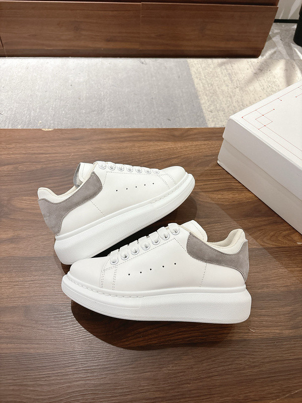 ALEXANDER MCQUEEN SNEAKER