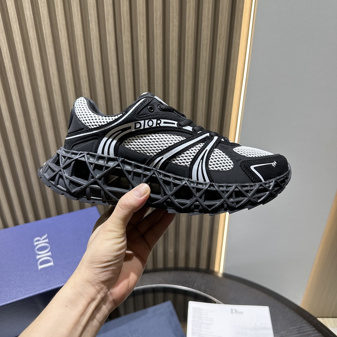 DR B35 NXXT sneaker