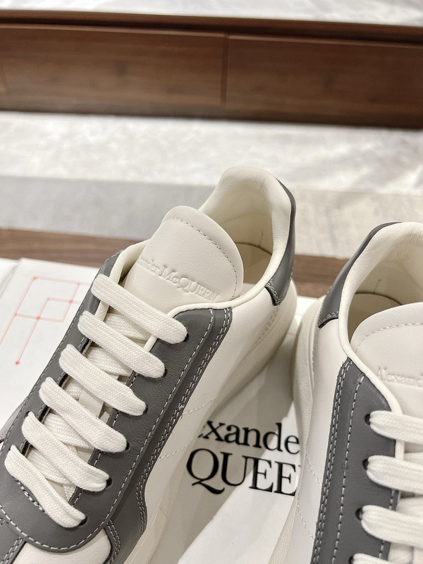 ALEXANDER MCQUEEN SNEAKER
