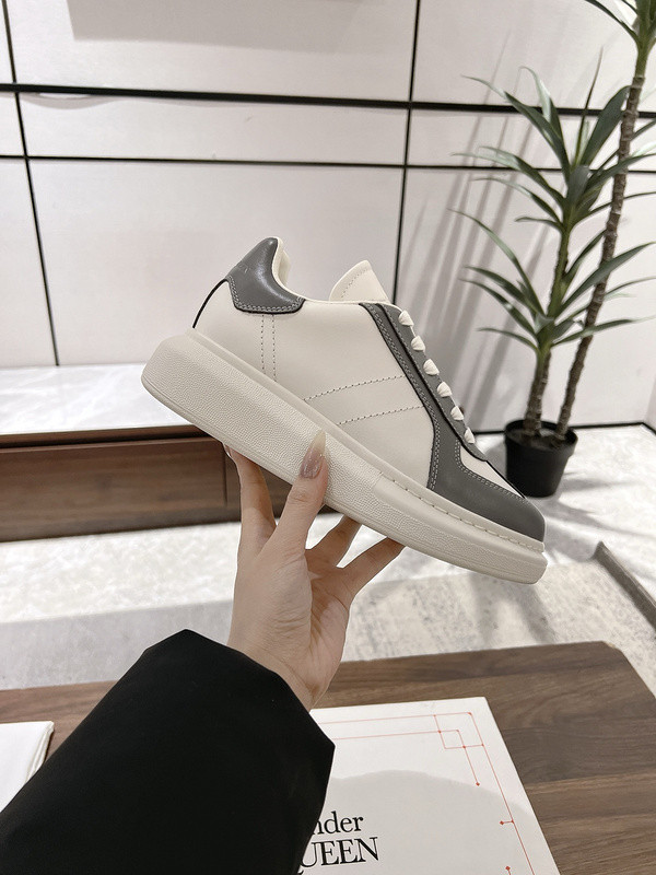 ALEXANDER MCQUEEN SNEAKER