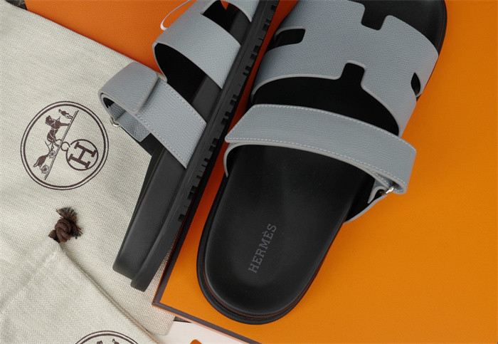 H*rmes Sandals