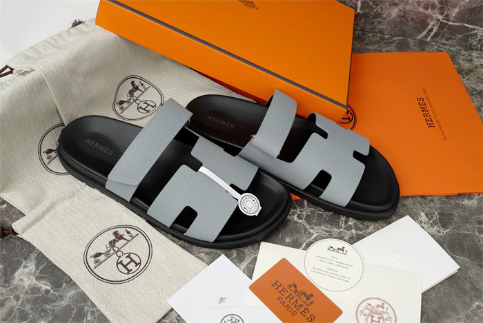 H*rmes Sandals