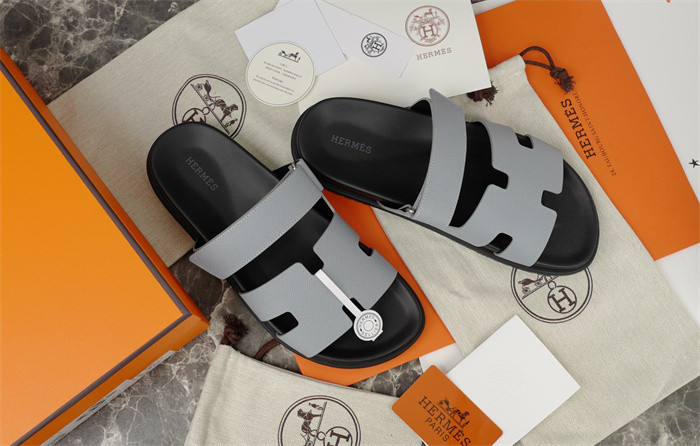 H*rmes Sandals