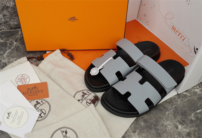 H*rmes Sandals