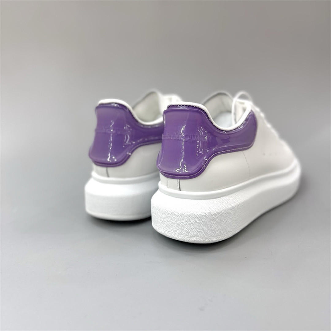 A1exa*der Mcqv*en SNEAKER