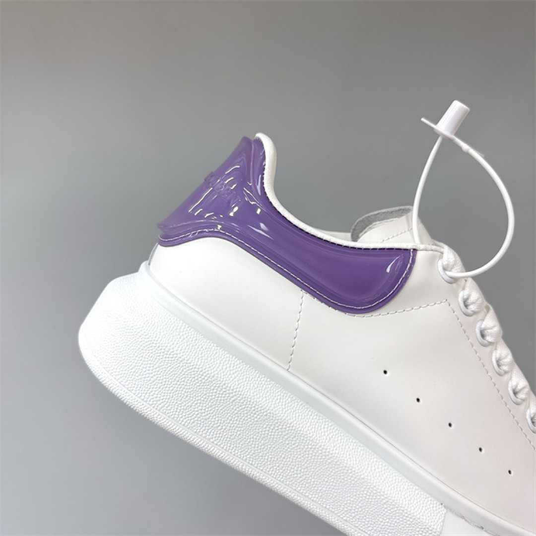 A1exa*der Mcqv*en SNEAKER