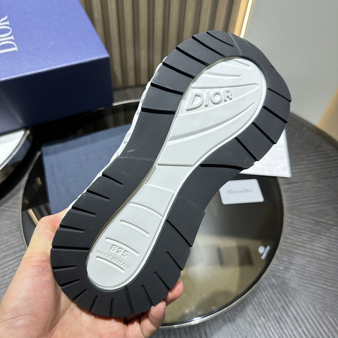 DR B35 NXXT sneaker