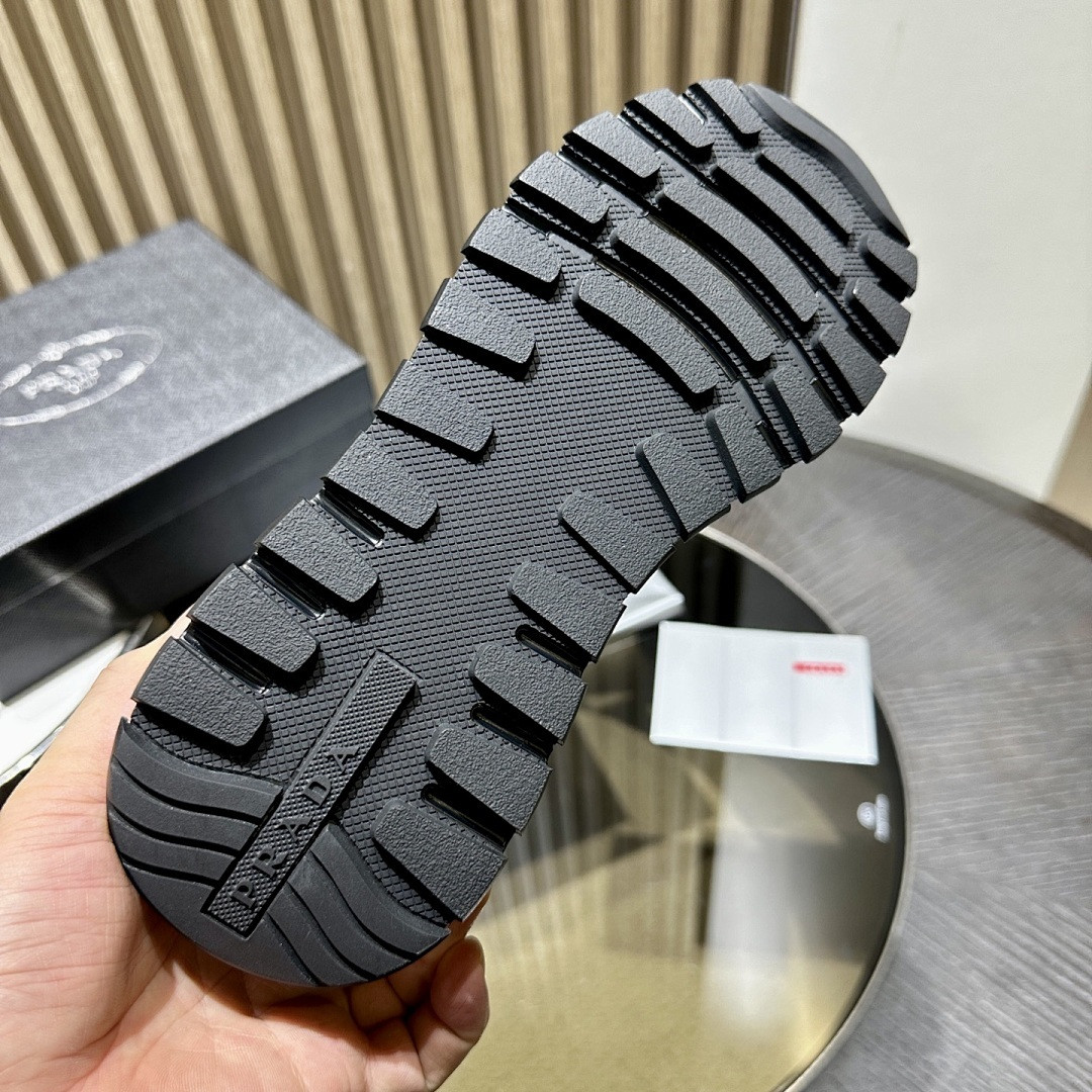 PR SNEAKER