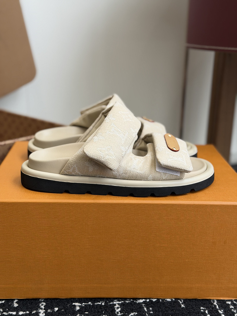 LOU1_TON SLIPPERS